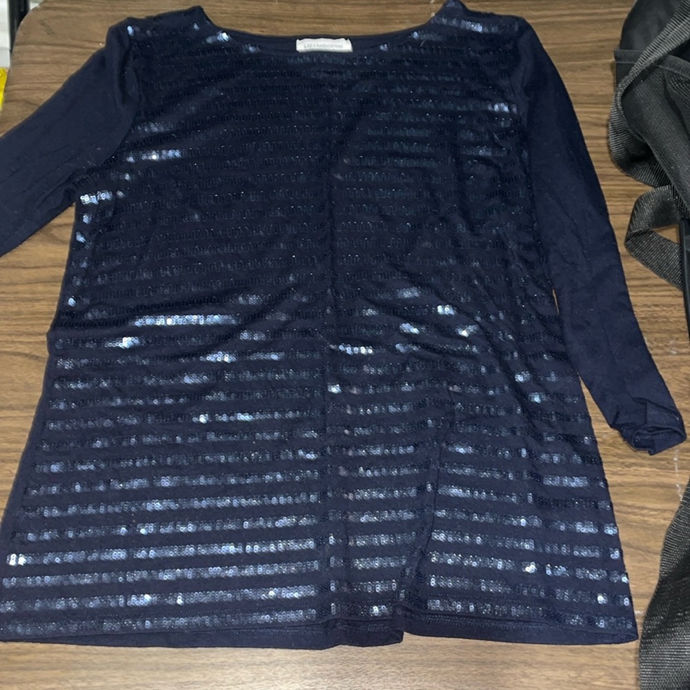 Women’s shirt